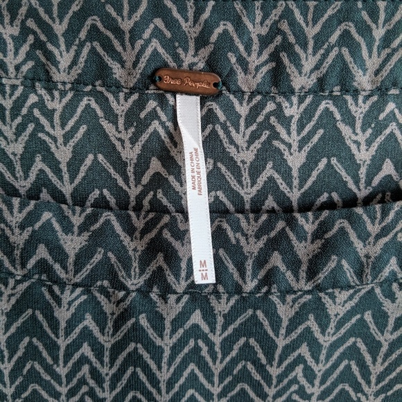 Free People Boho Style Crop Top Size M - Picture 3 of 6